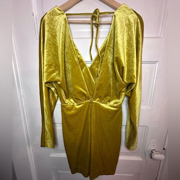 LPA Faux Wrap Velvet Celeste Dress Size Small - Picture 7 of 11